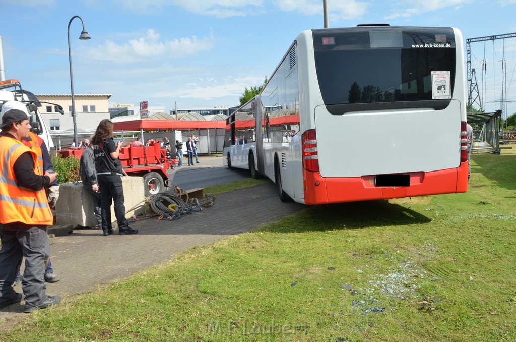 Endgueltige Bergung KVB Bus Koeln Porz P486.JPG - Miklos Laubert